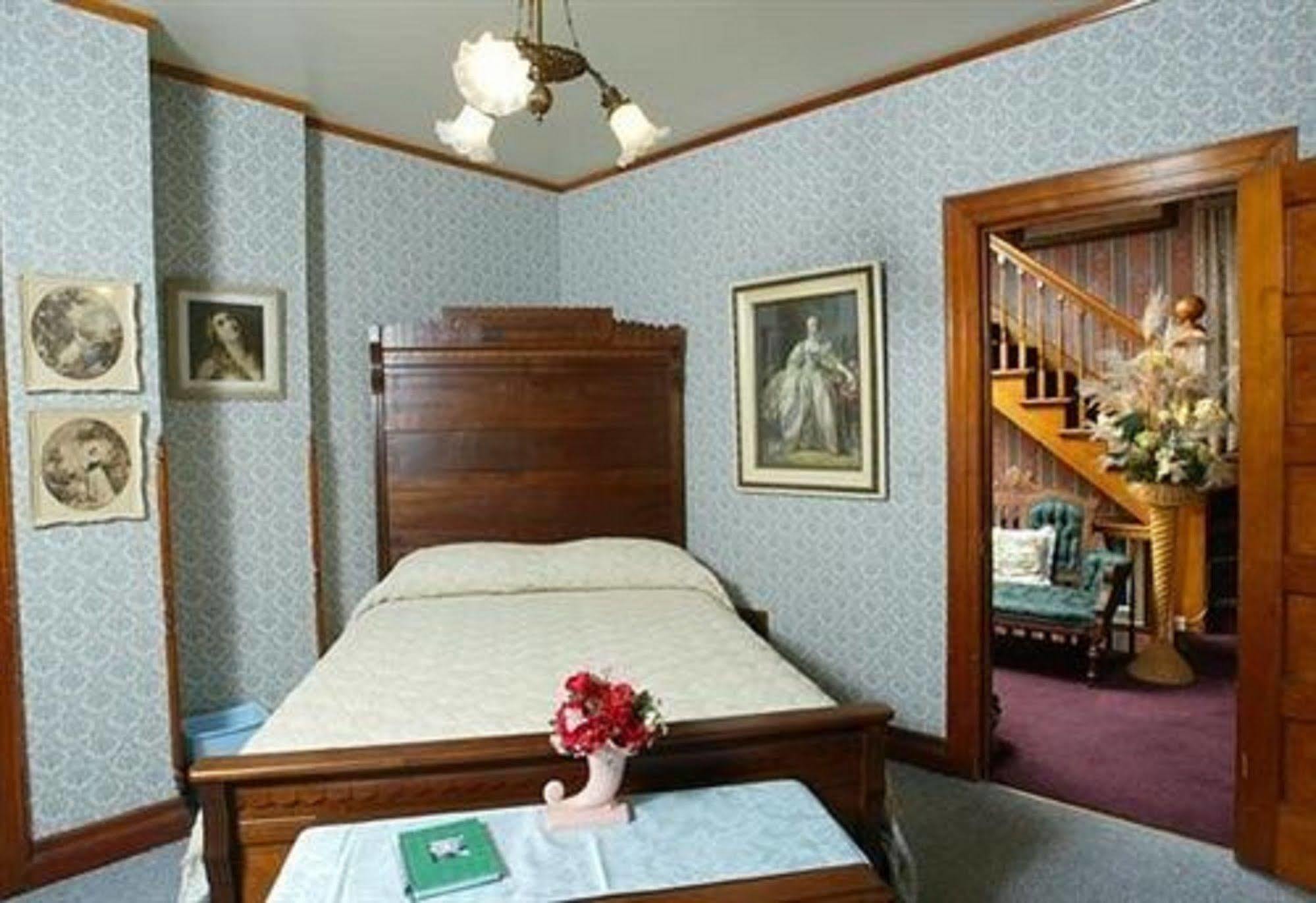 Oakenwald Terrace Hotel Chatfield Quarto foto